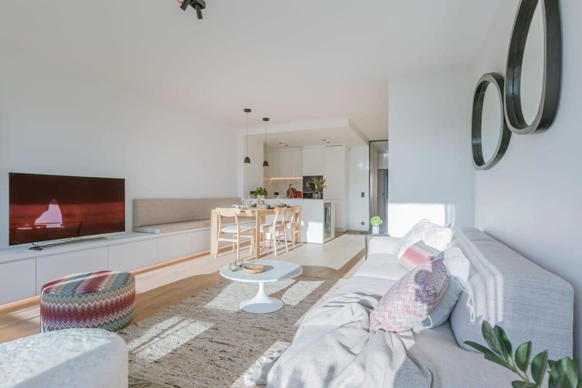 Stunning And Modern Apartment With Sunny Balcony Knokke-Heist Exterior photo