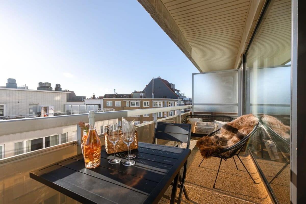 Stunning And Modern Apartment With Sunny Balcony Knokke-Heist Exterior photo